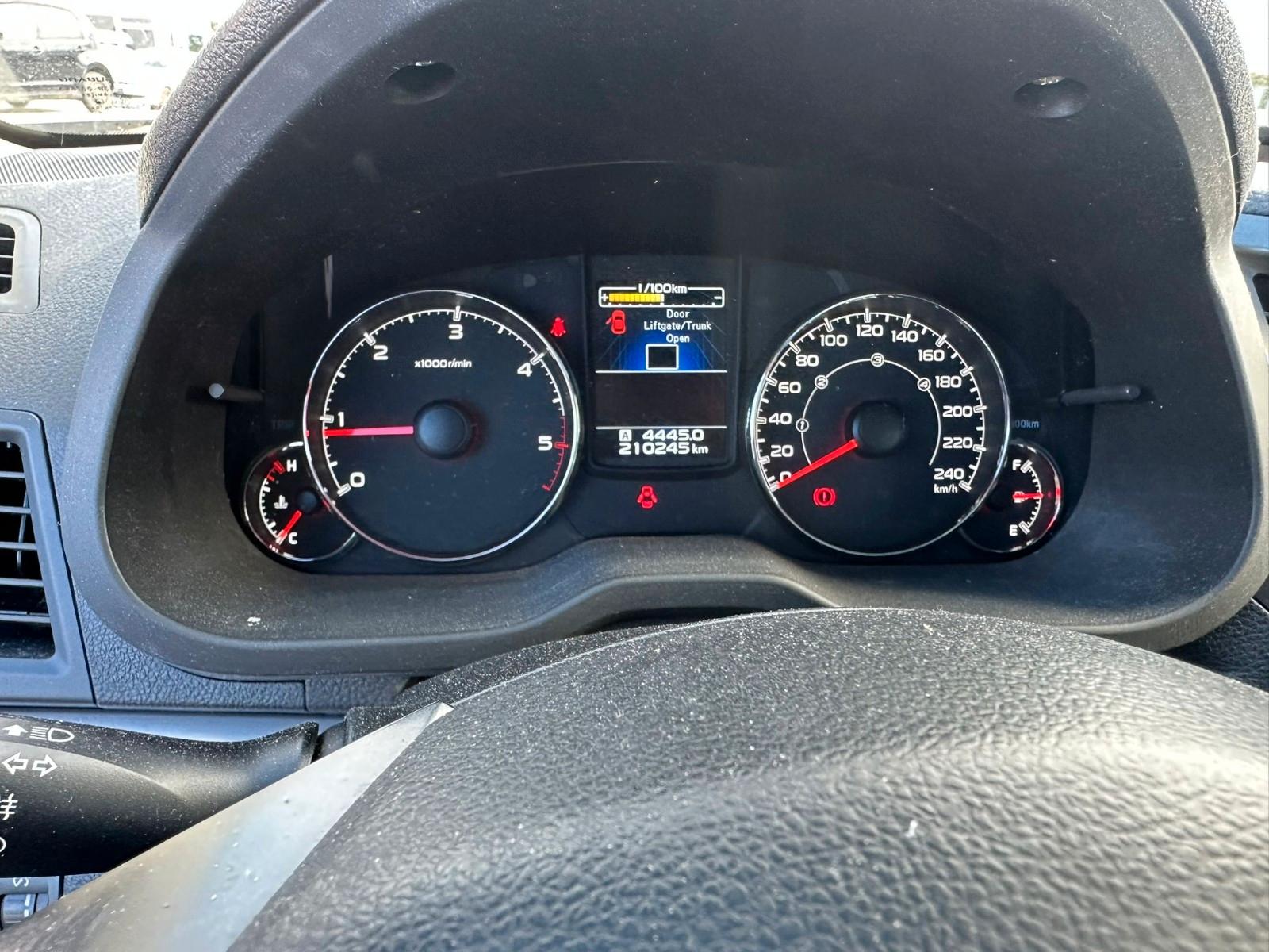 Subaru Legacy Kombi/ Outback Comfort*Leder*Xenon*8 Fach