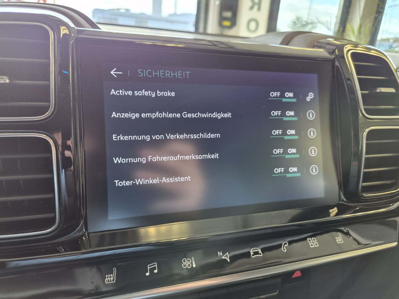 Fahrzeugabbildung Citroën C5 Aircross C-Series Hybrid / KAMERA /SCHECKHEFT