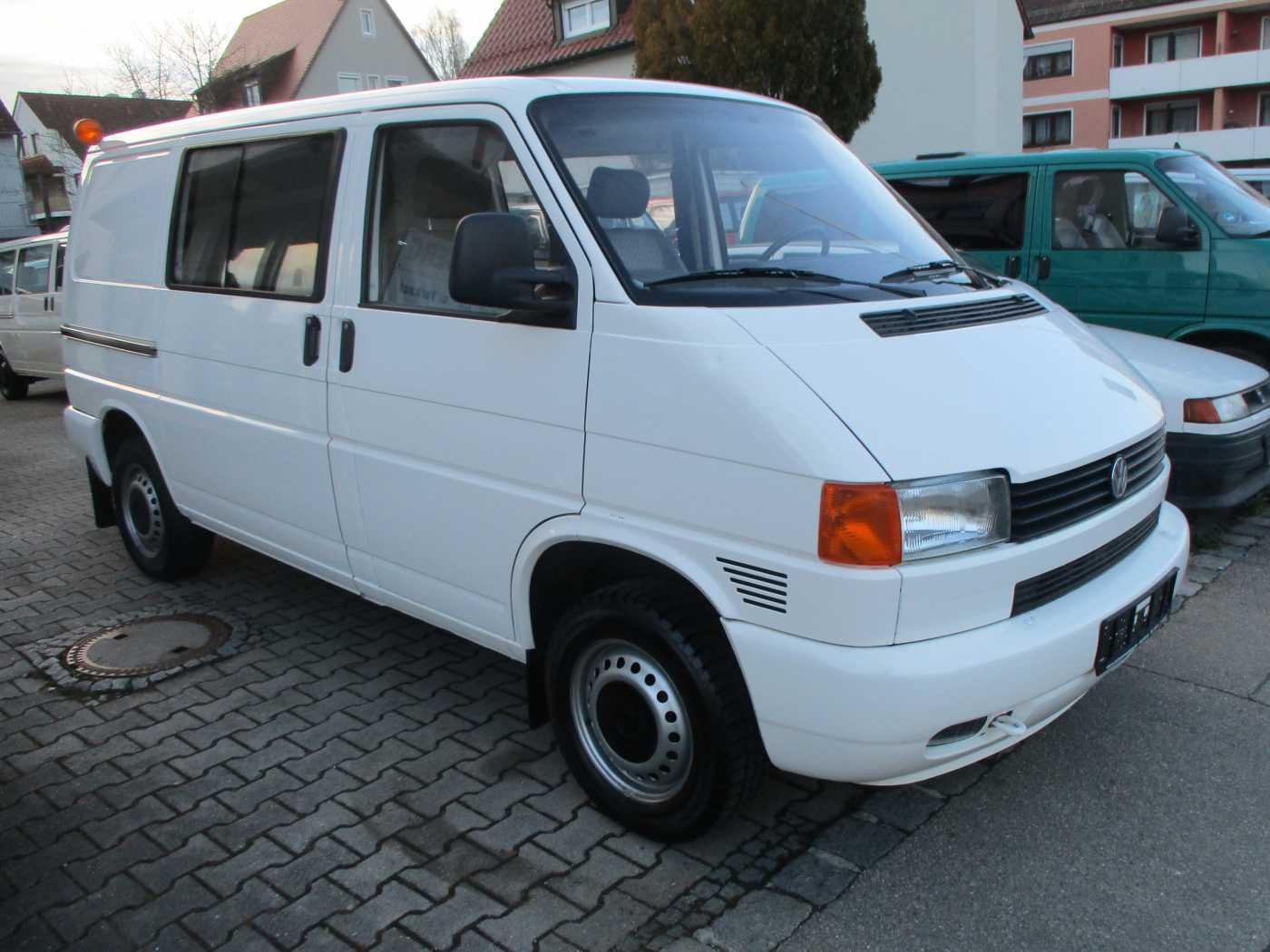 Volkswagen T4 Bus Syncro 2,5 Benziner, original 14100km