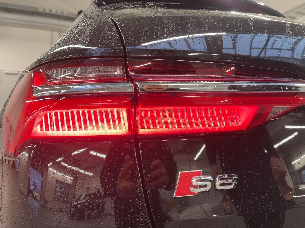 Audi S6 - Bild 14