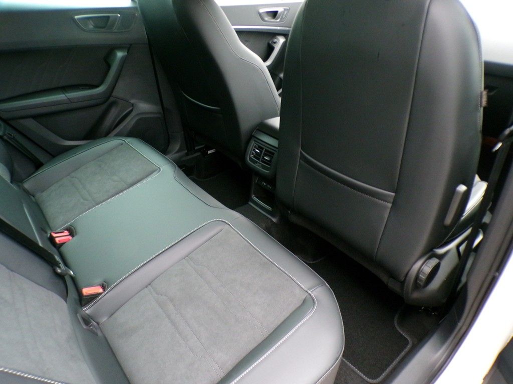 Fahrzeugabbildung SEAT Ateca 1.0 TSI Road Edition