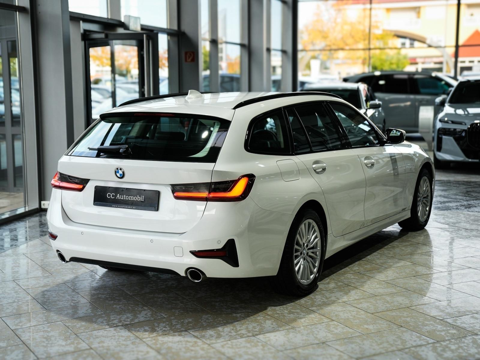 BMW 320d xDrive Touring Sport Line