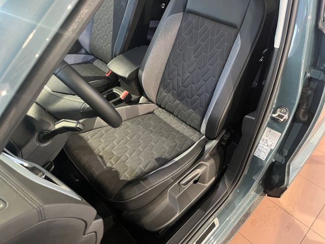 Fahrzeugabbildung Volkswagen T-ROC 1.0 TSI GOAL LED-PLUS GJR ACC APP-CONNECT