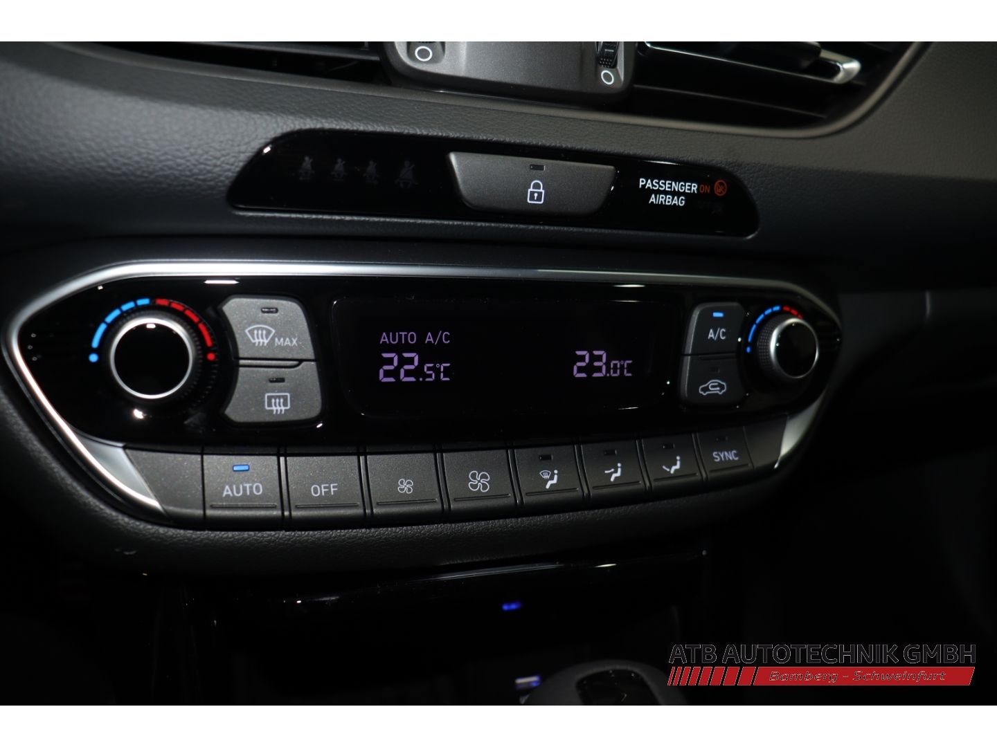 Fahrzeugabbildung Hyundai i30 N Line MY26 N-Line 1.6 T-GDi 150PS 7-DCT 2WD