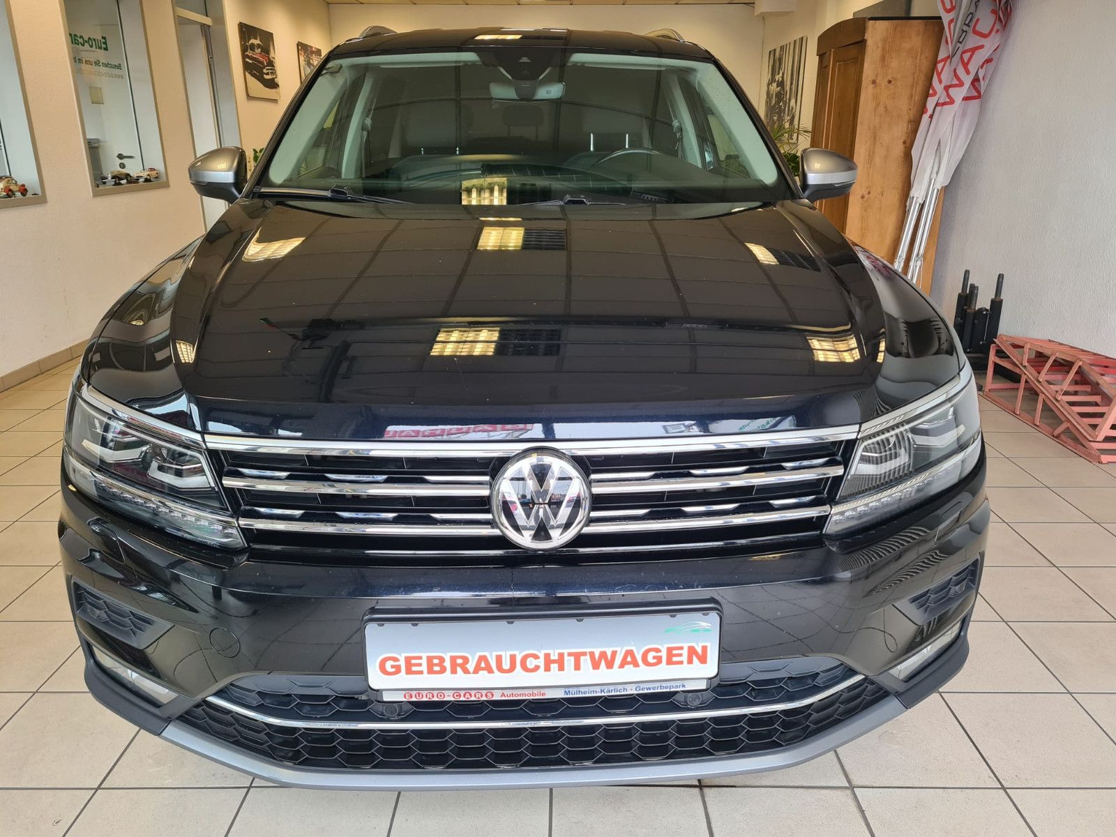 Fahrzeugabbildung Volkswagen Tiguan Allspace Highline 4Motion / LED / NAVI /