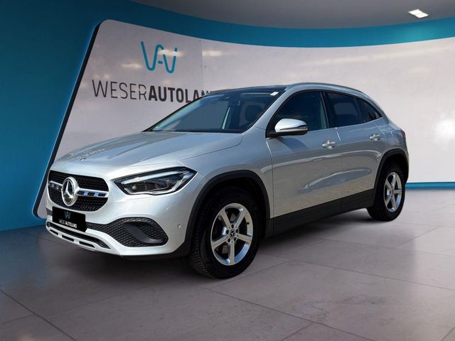 Mercedes-Benz GLA 200d Style MULTIBEAM PANO RFK 8-Fach Bereift
