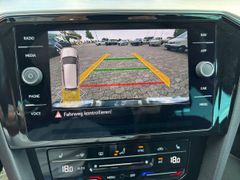 Fahrzeugabbildung Volkswagen Passat Var. 2.0TDI DSG Elegance AHK MATRIX ACC