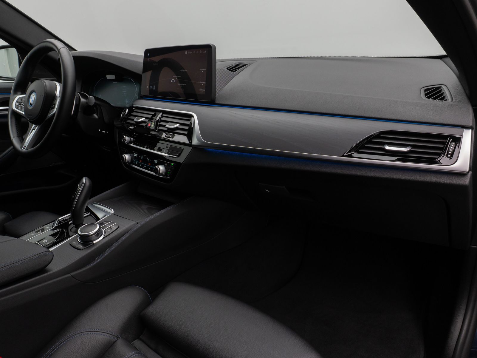 Fahrzeugabbildung BMW 530e xD M Sport Laser 360°HUD DAB H/K ACC Komfor