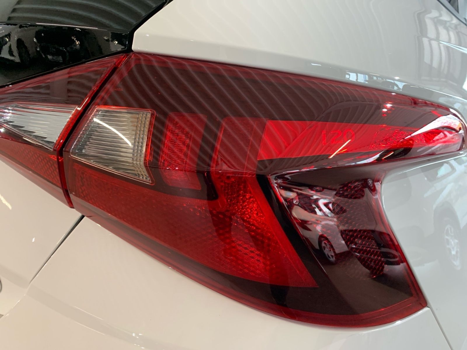 Fahrzeugabbildung Hyundai i20 1.0 T-GDI Select Navi Kamera