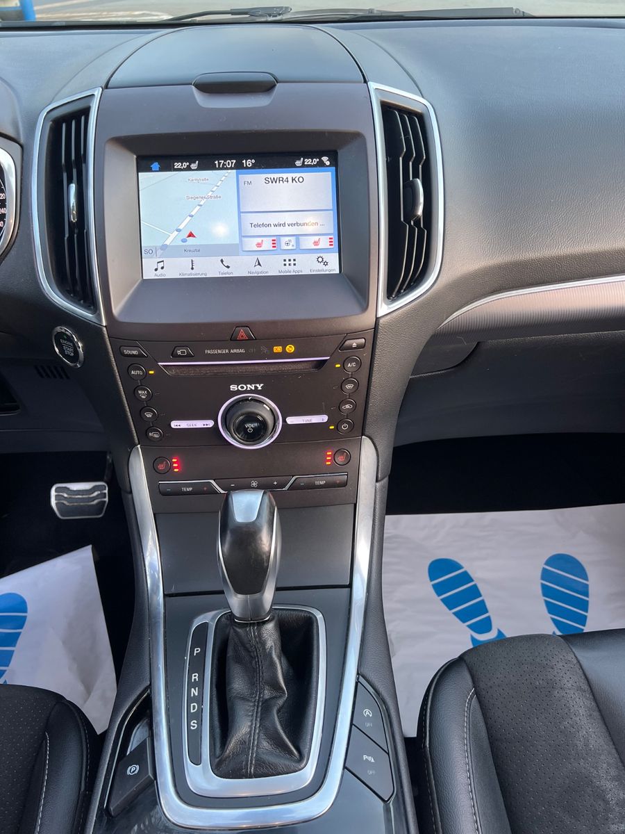 Fahrzeugabbildung Ford S-MAX Titanium ST LINE *KAMERA*MEMORY*LED*