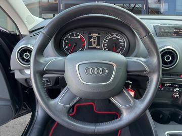 Audi A3 1.2 TFSI Attraction °AHK°SHZ°AAC°Allwetter°
