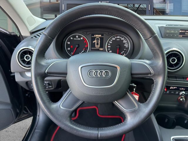 Audi A3 1.2 TFSI Attraction °AHK°SHZ°AAC°Allwetter°