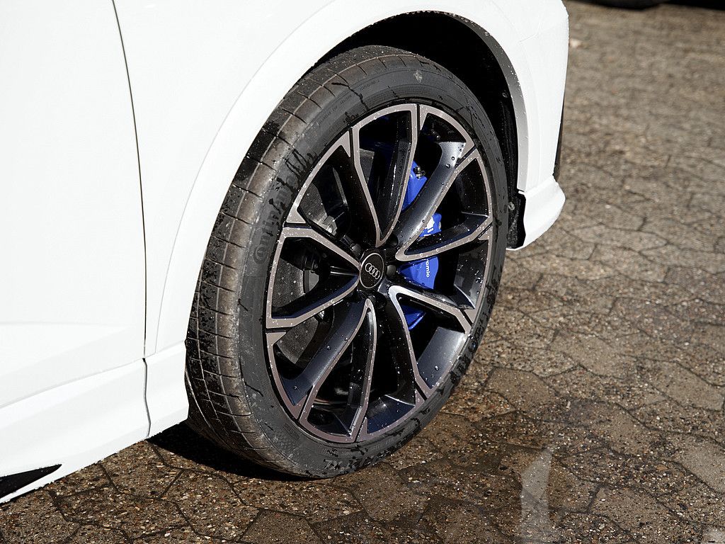 Fahrzeugabbildung Audi RS Q3 Sportback 2.5 TFSI quattro NAVI ACC PANO