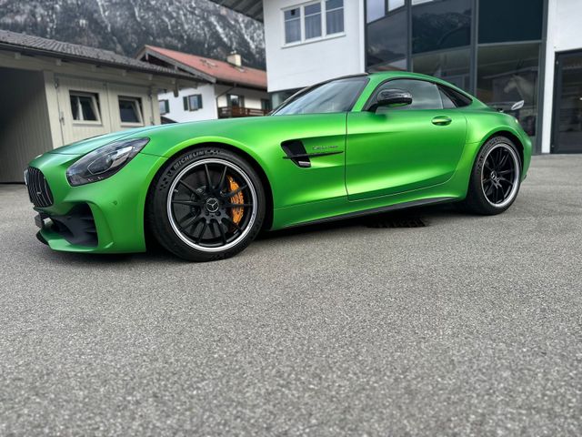 Mercedes-Benz AMG GT R  MIT SPECIAL AMG SERIES SAMMLERFAHRZEUG