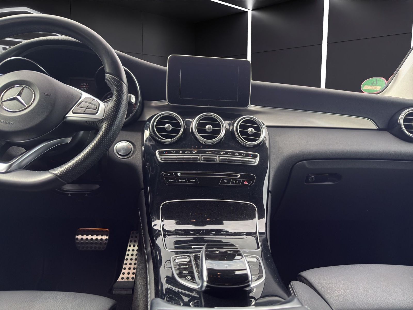 Mercedes-Benz GLC 300 4Matic AMG-Line 12 Monate foto 14