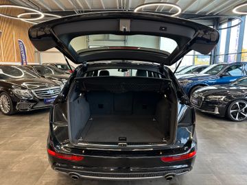 Audi Q5 3.2 FSI quattro *Kamera*Klima*Xenon*Panorama*
