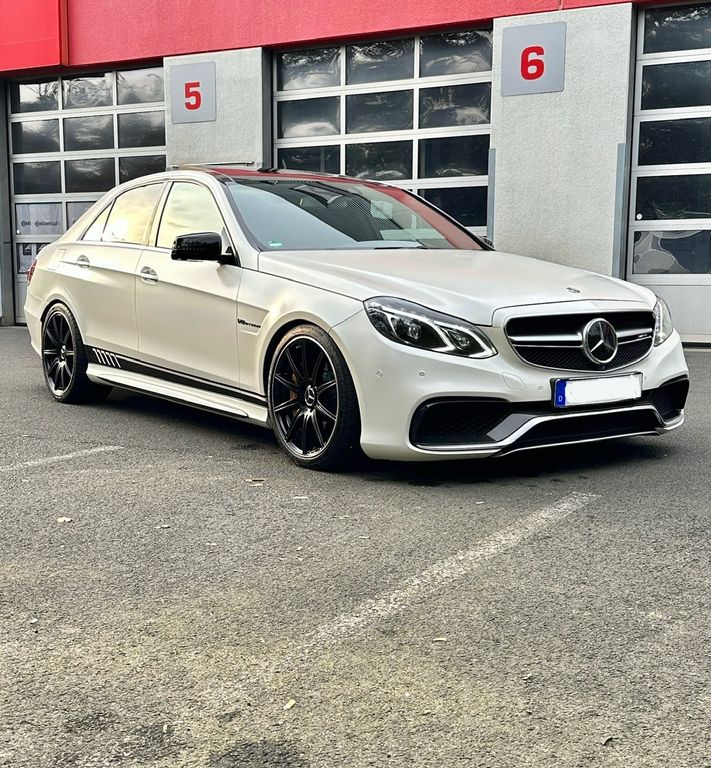 Mercedes-Benz E 63 AMG