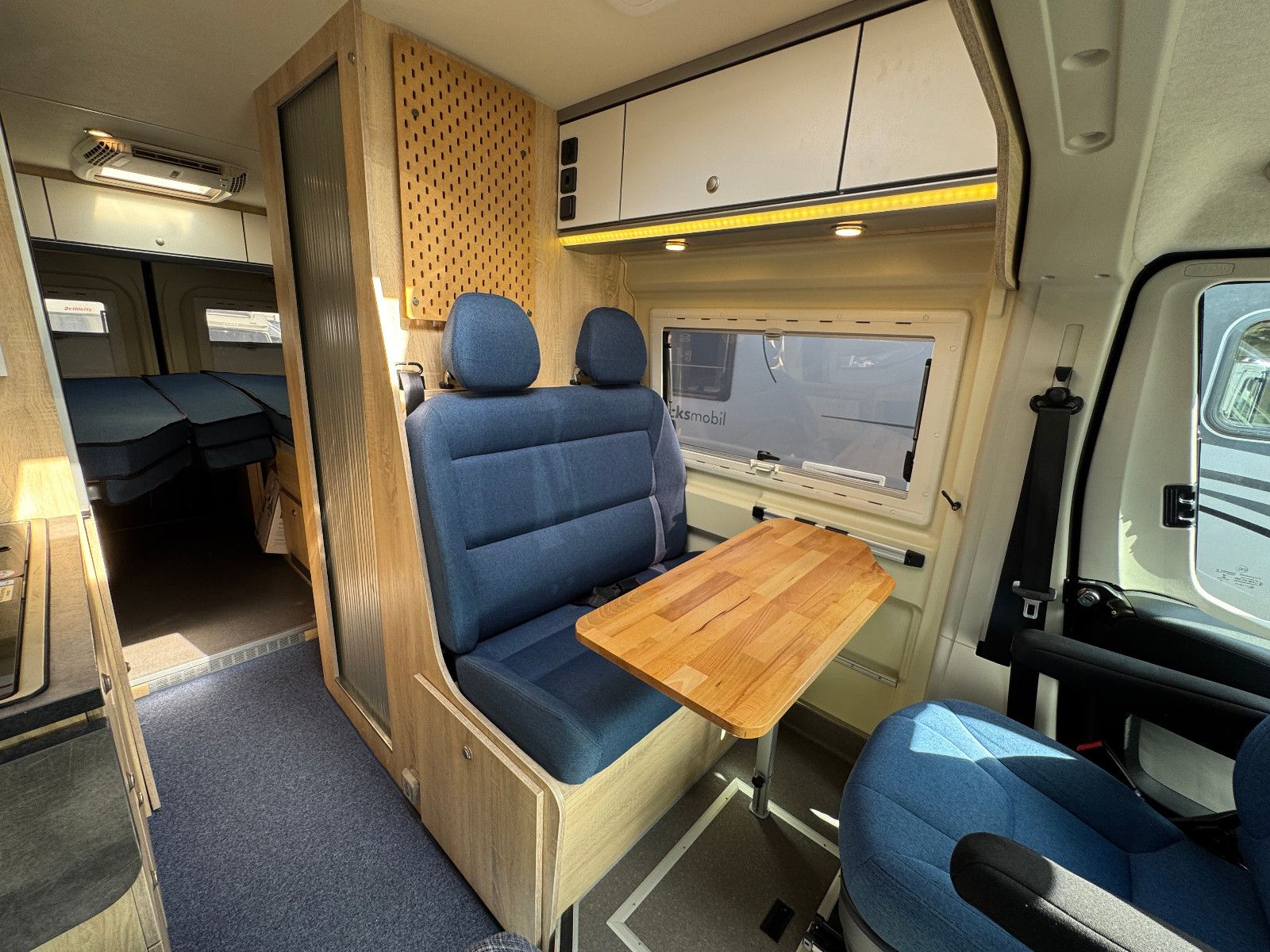 Vehicle image Pössl RUNNER 636 INDIVIDUAL ROOM CLIMATE AHK