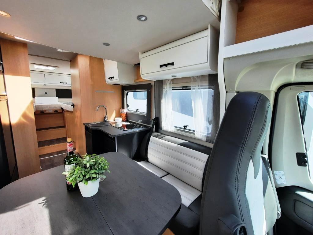 Fahrzeugabbildung Sunlight T 68C Adventure Edition Verfüg./Sparen Sie 3.811