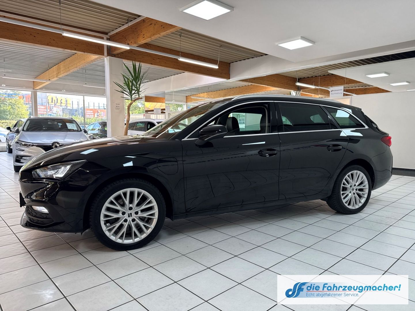Fahrzeugabbildung SEAT Leon Sportstourer Xcellence e-HYBRID 1.4 EU6d Na