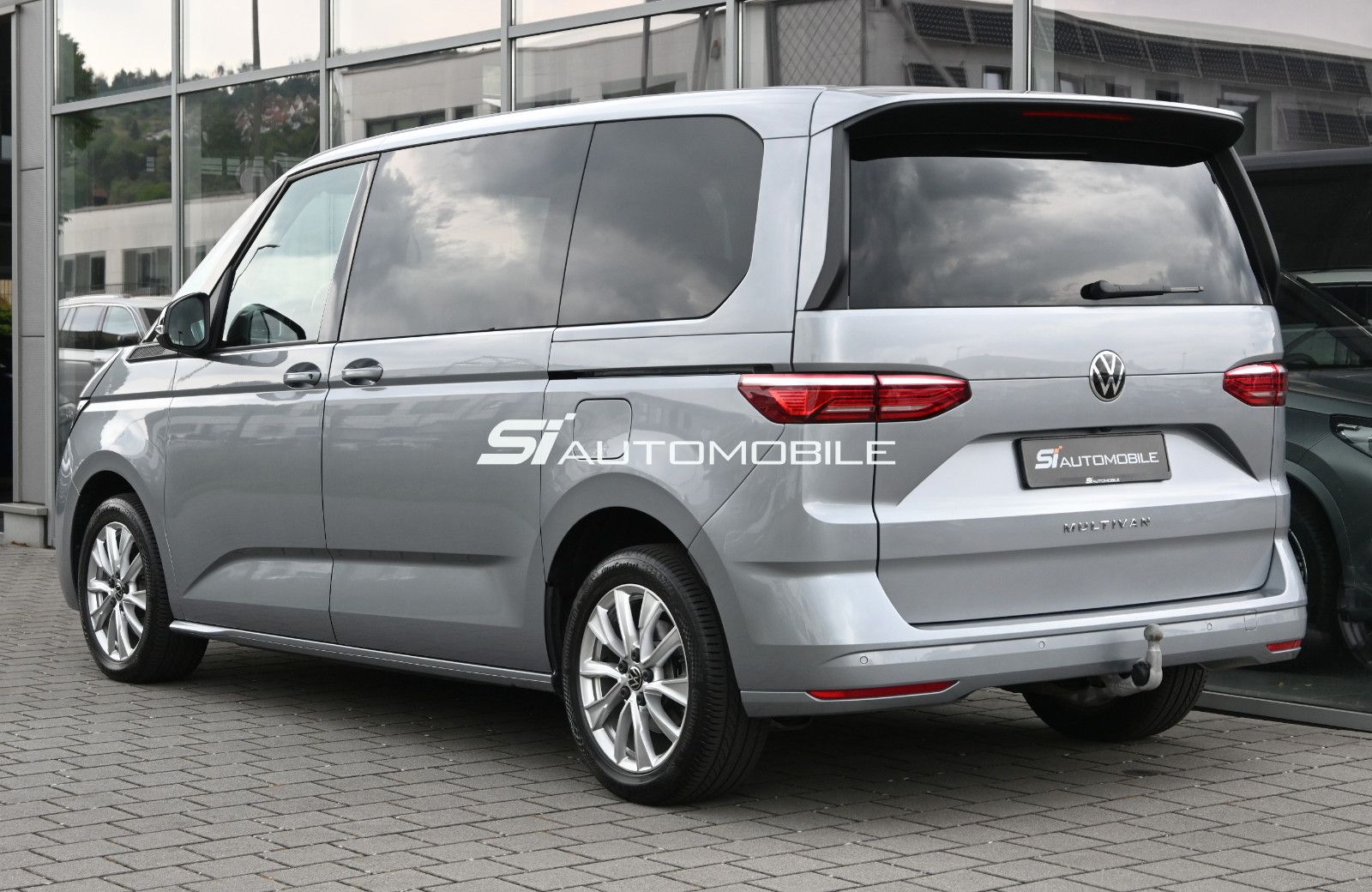 Fahrzeugabbildung Volkswagen T7 Multivan 2.0 TSI DSG °ACC°AHK°HUD°PANO°STHZG°