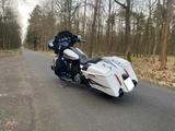 Harley-Davidson Street Glide CVO - Motorräder in Solingen