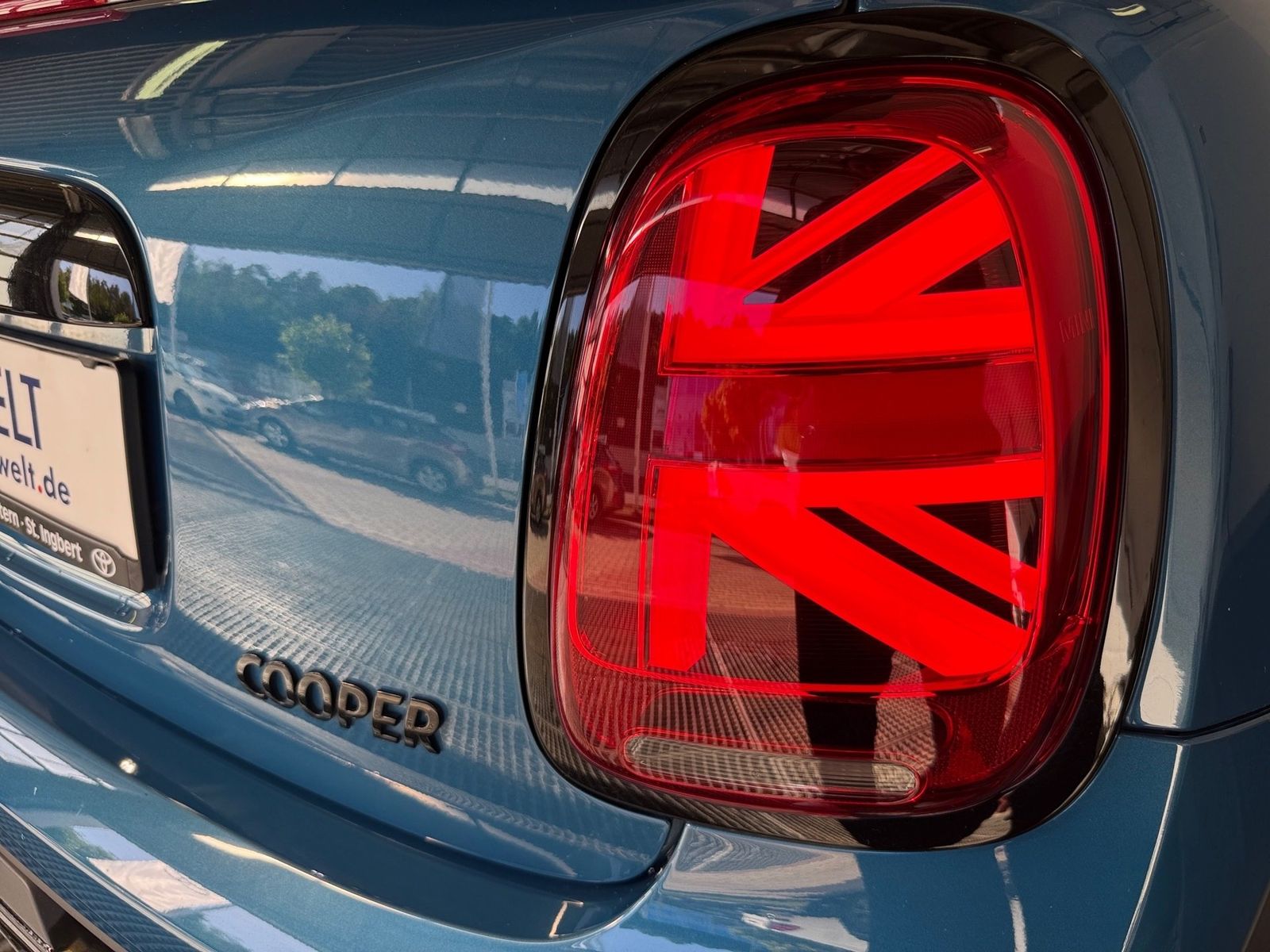 Fahrzeugabbildung MINI John Works Cooper Cabrio JCW Trim LED,PDC,WKR