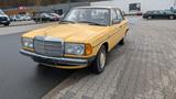 Mercedes-Benz 200D (W123) Tüv H Kennzeichen neu  - Mercedes-Benz 200 mit Diesel-Antrieb: Gelb