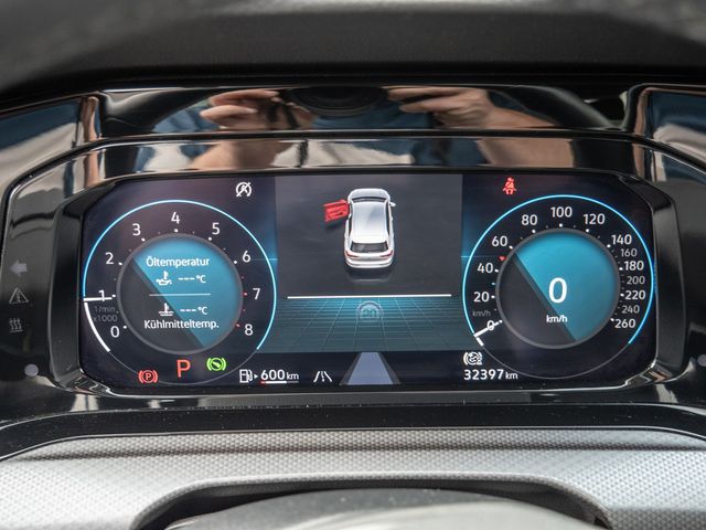 Golf VIII 1.5 eTSI Active SHZ ACC HUD MATRIX-LED