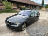 BMW Bmw 325xi e91 - BMW 325 aus 2006: 325xi