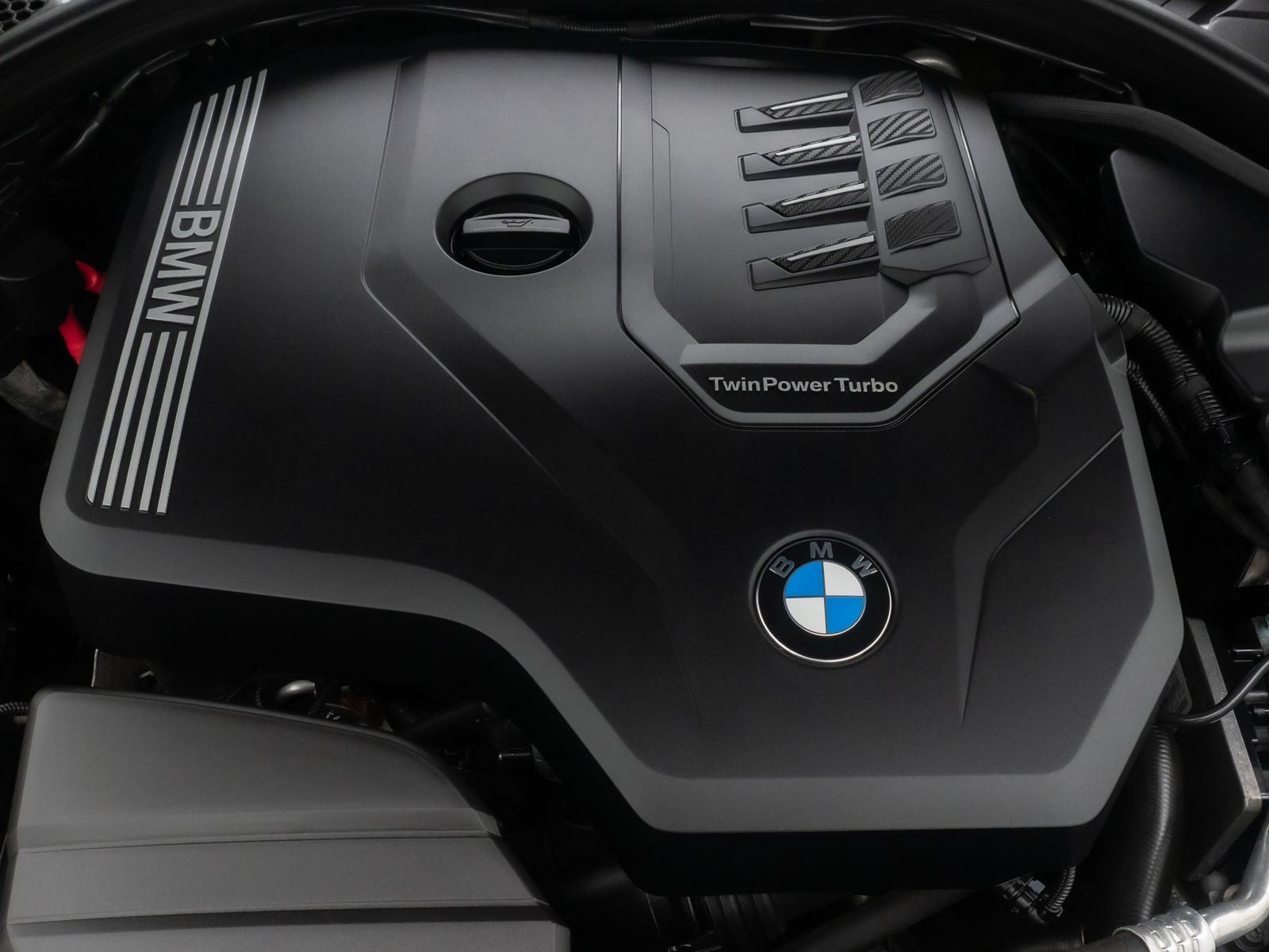 Fahrzeugabbildung BMW 330i xD Alarm AHK DAB Panorama Individual Sport