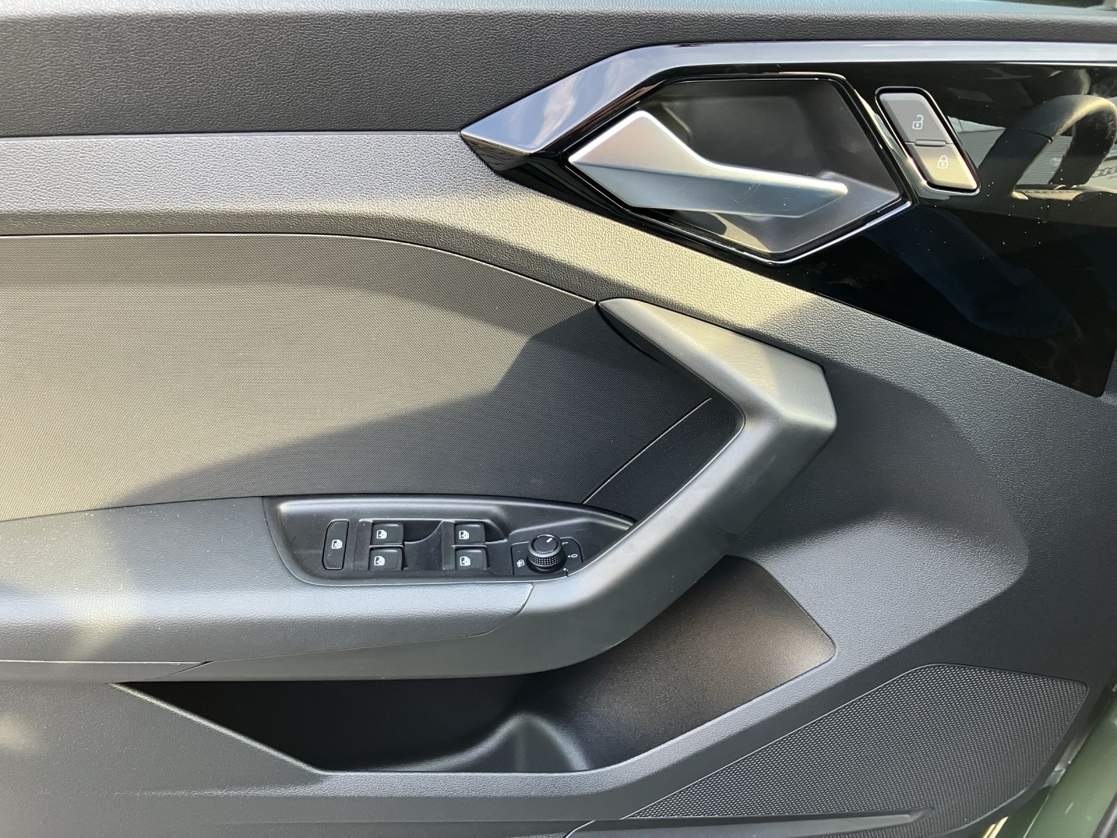 Fahrzeugabbildung Audi A1 Sportback 25 TFSI advanced LED AVC Climatroni