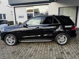 Mercedes-Benz GLE 350 9G AMG Optik Leder Airmatic Panorama AHK - Mercedes-Benz GLE 350 in Bielefeld