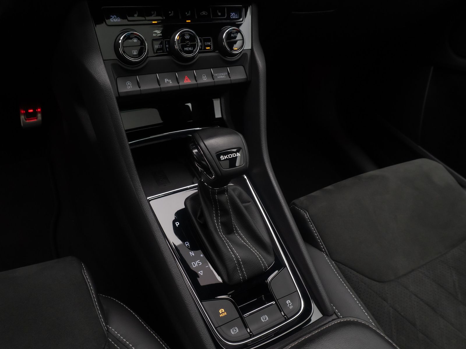 Fahrzeugabbildung SKODA Kodiaq Sportline ACC Kamera Panoram Komfort Voll