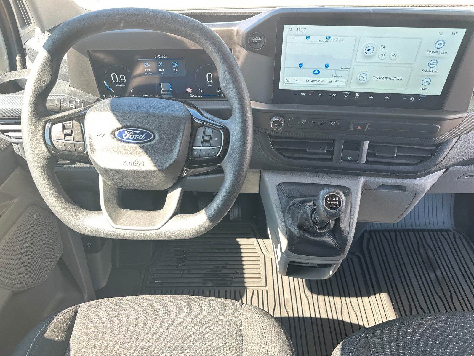 Fahrzeugabbildung Ford Transit Custom Kombi 320 L1 FWD Trend