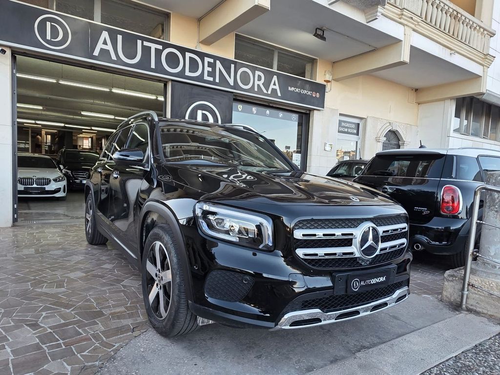 Image of Mercedes-Benz GLB 200