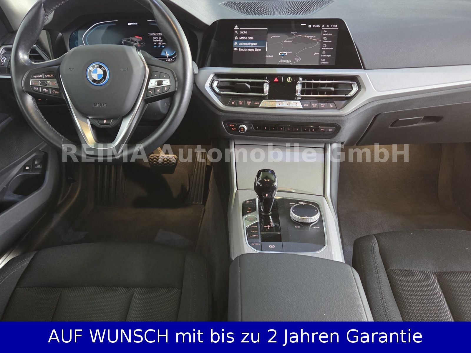Fahrzeugabbildung BMW 330e Touring  Advantage, Laser, HUD, ACC
