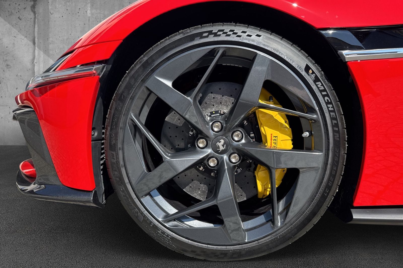 Fahrzeugabbildung Ferrari 12Cilindri*Racing seats*Display*Carbon*Lift*