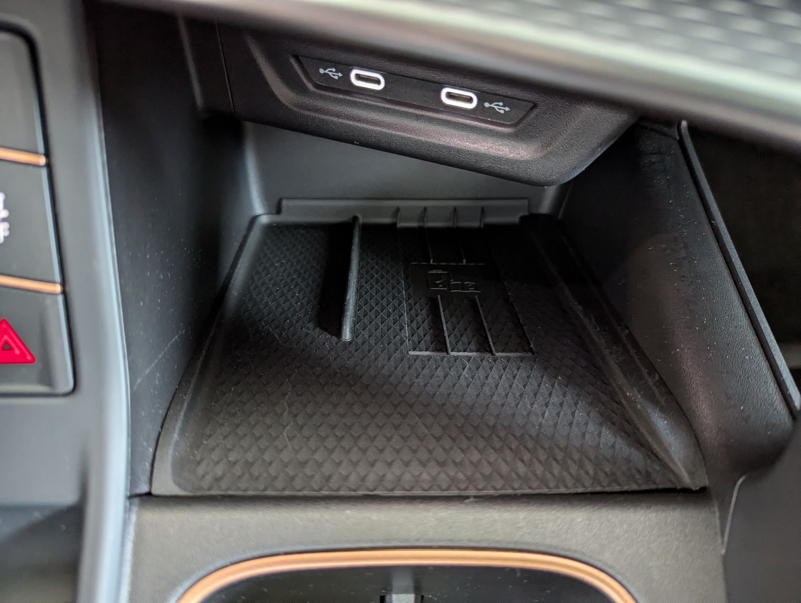 CUPRA Terramar 2.0 VZ 4D Drive-XL HUD Matrix Pano 20" - Image 35