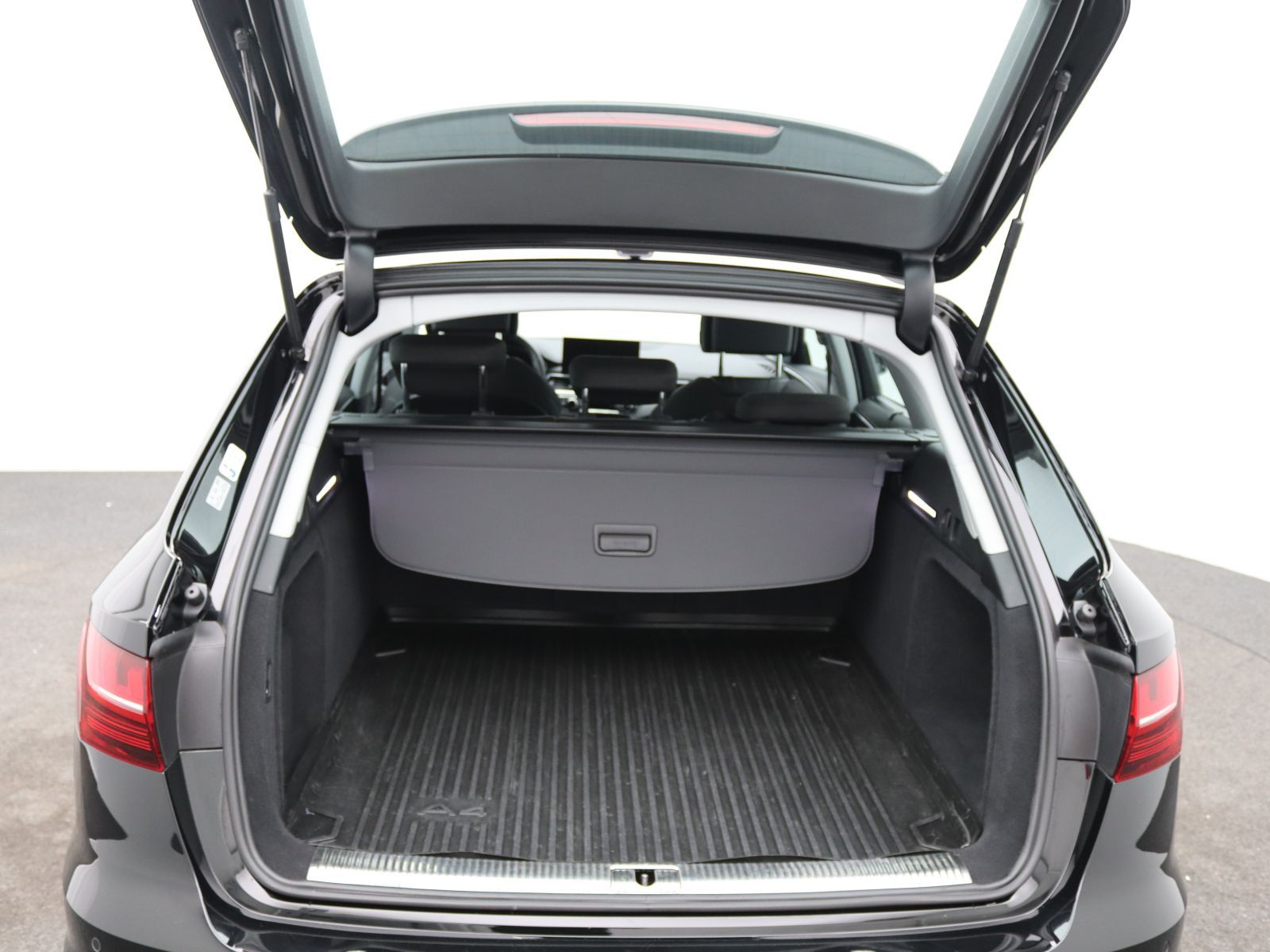 Audi A4 - Bild 8