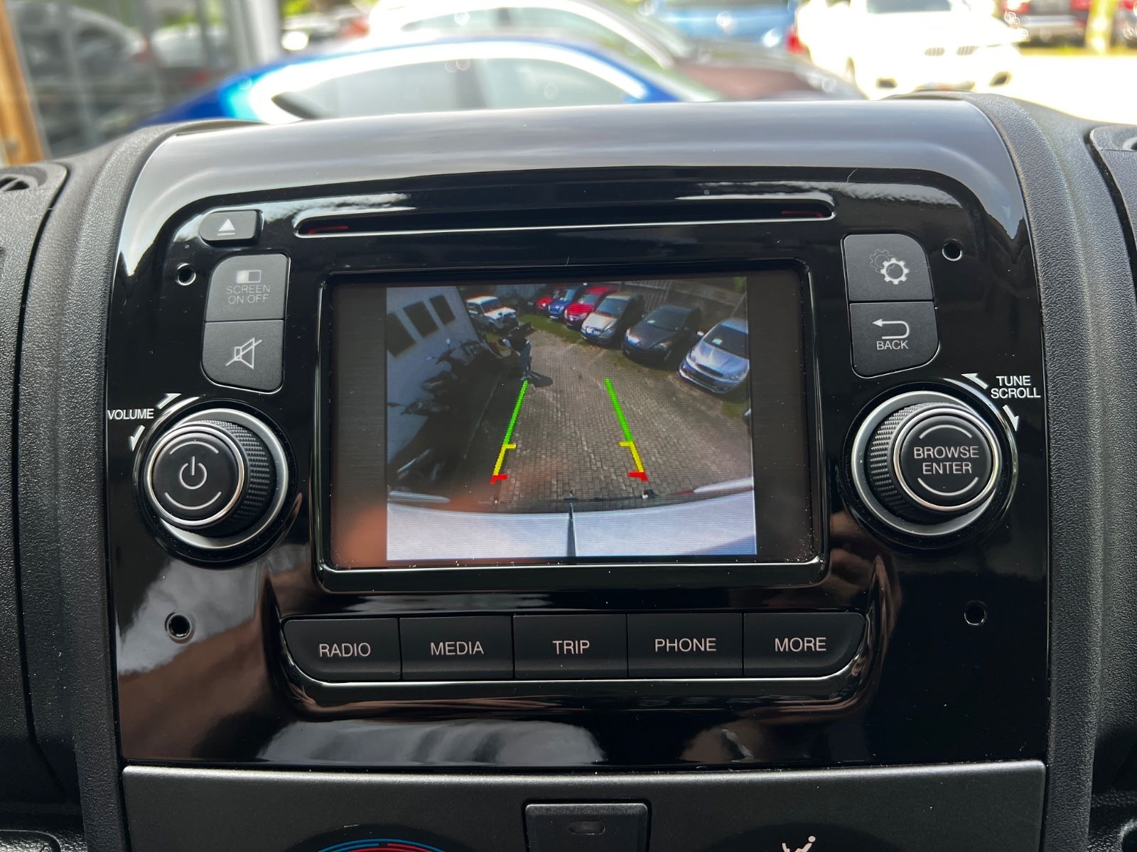 Fahrzeugabbildung Citroën Jumper Grossraumkasten 35 L2H2 Profi HDi 150|AHK