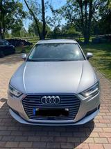 Audi A3 Sportback 40 e-tron S tronic designe MMI AHK  - Audi A3 design mit Hybrid-Antrieb (Benzin/Elektro)