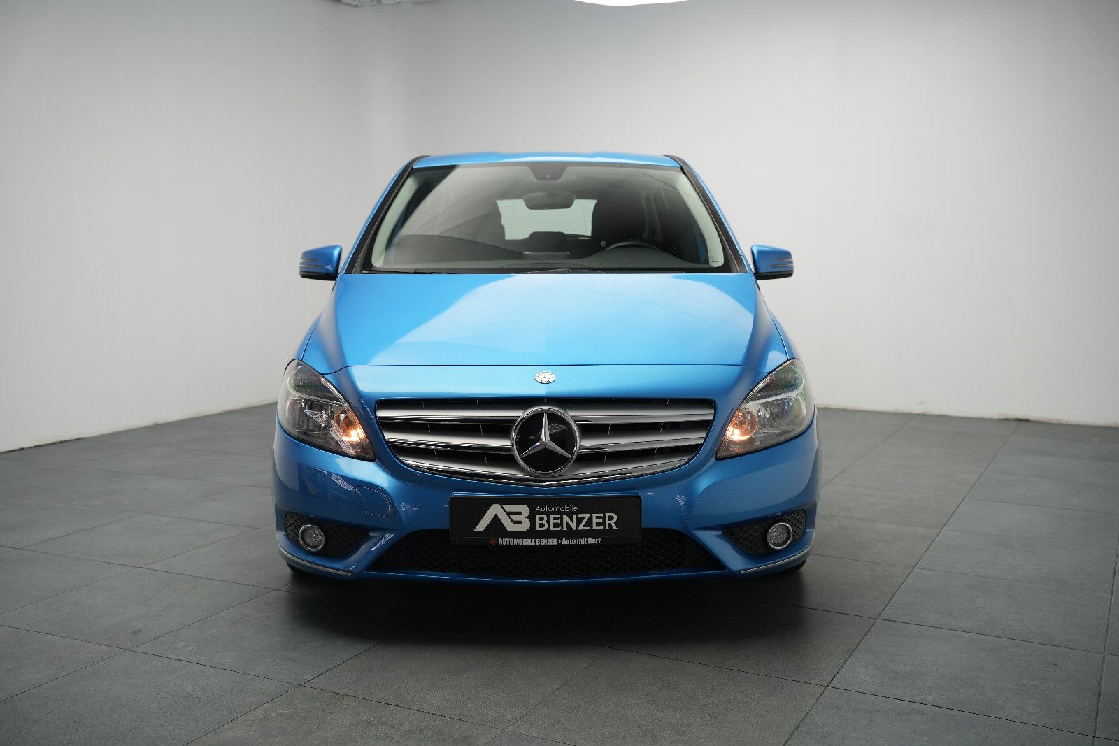 Fahrzeugabbildung Mercedes-Benz B 180 CDI/Edition E/Navigation/SHZ/MFL/ALU/