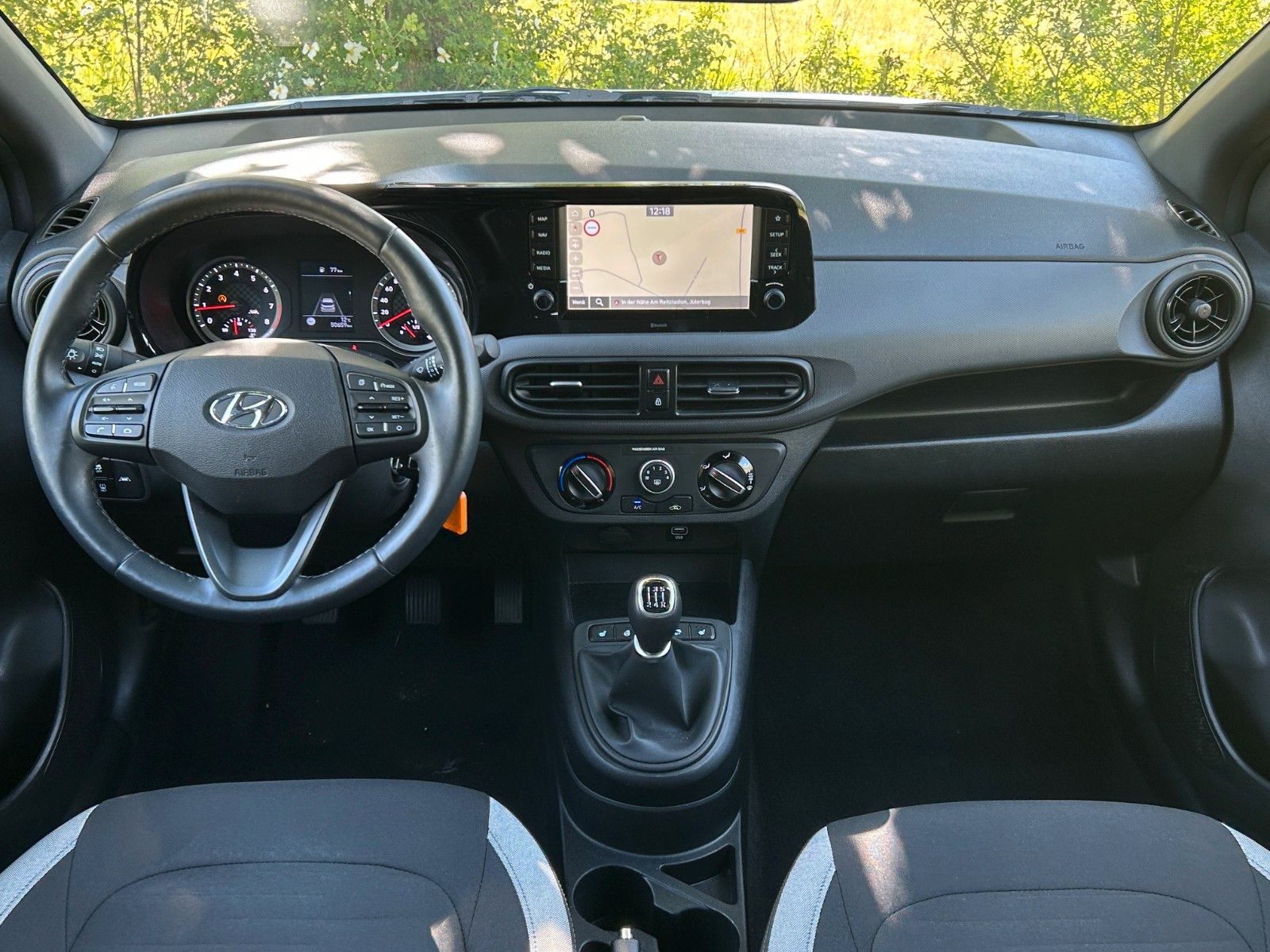 Fahrzeugabbildung Hyundai i10 1.0 Connect & Go *Navi*Klima*CarPlay*Kamera*