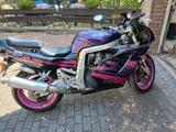 Suzuki GSX-R 750 - SUZUKI 1993 GSX 750