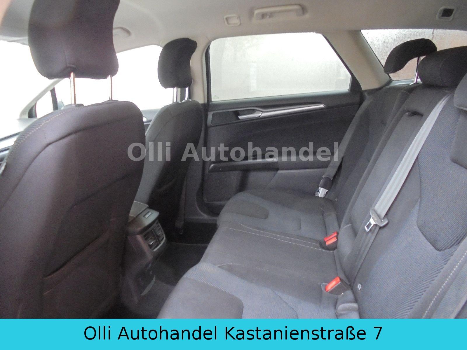 Ford Mondeo 2015 — photo 17