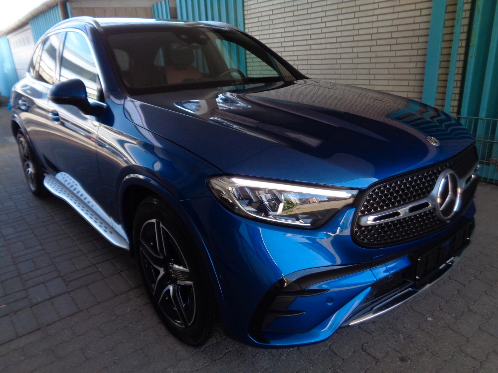 Mercedes-Benz GLC 220 d 4M AMG PANO BICOLOR T-LEDER  AHK LED