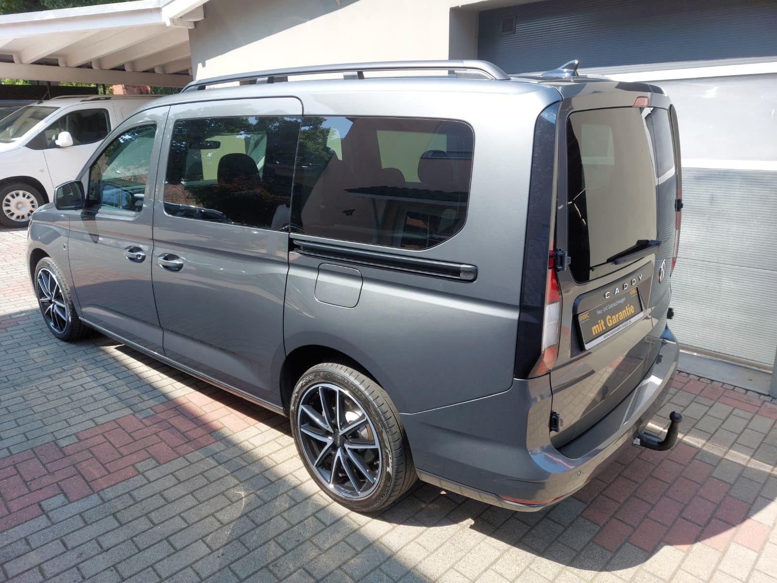 Volkswagen Caddy Maxi 1.5 7SITZE+31TKM+18ZOLL+AHK+NEUWERTIG imagem 2