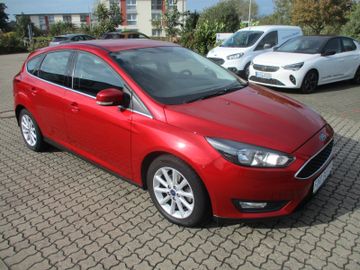 Ford Focus  Trend  Winterpaket + PDC + ALU         PA