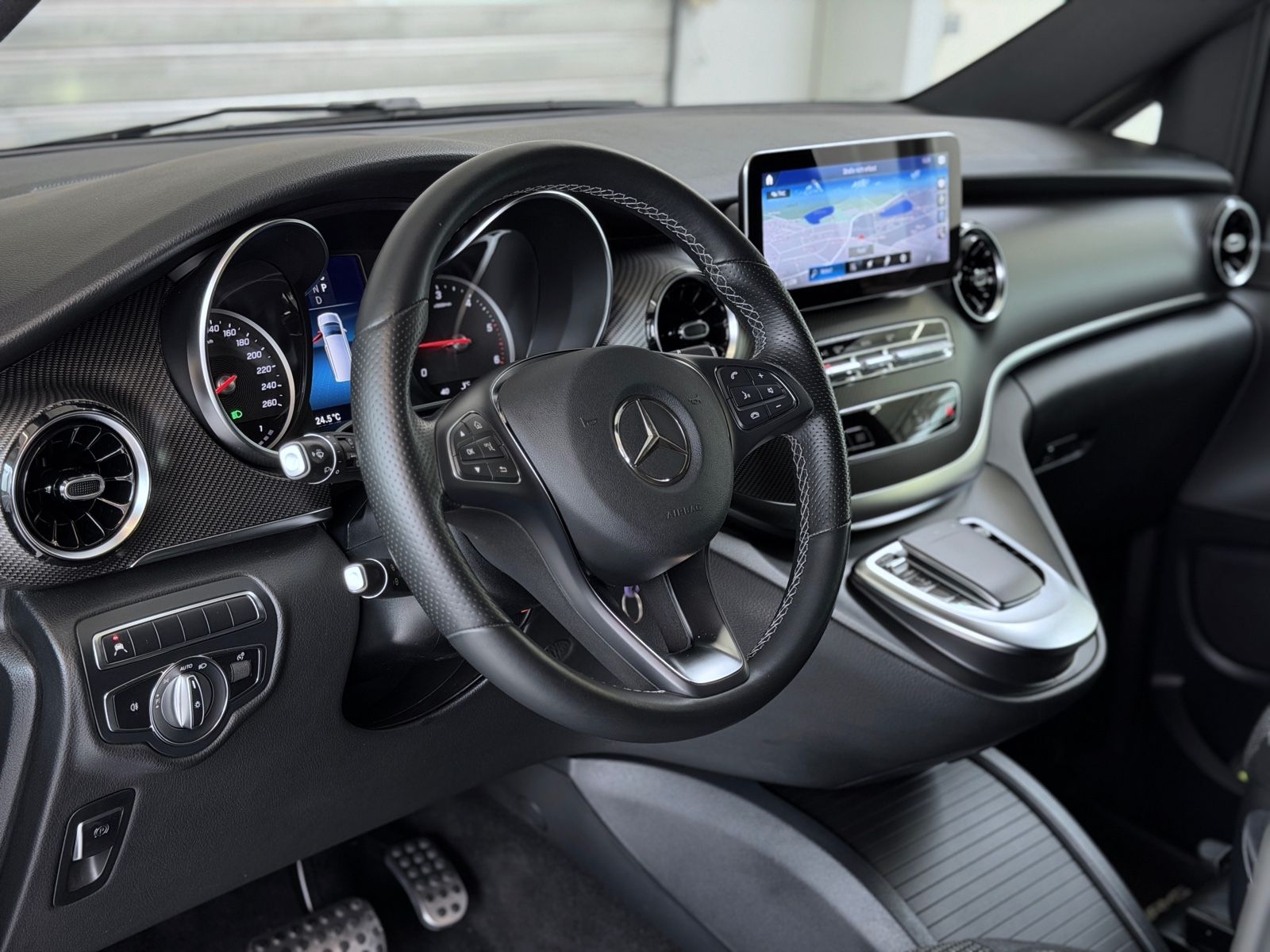 Mercedes-Benz V250d lang AMG-Line MBUX Kamera LED Night foto 17